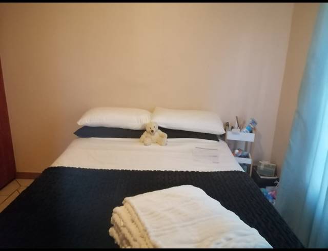 1 BEDROOM APARTMENT FOR SALE IN RUSTENBURG CENTRAL